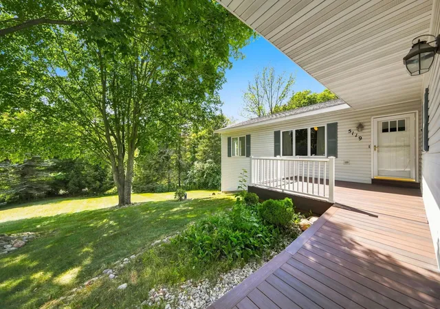 Photo 2 of Single family home for sale at 5119 Anna Dr, Garfield Charter Township Grand Traverse, MI 49684 | MLS# 78080072919 | Listing updated on 2026-08-30