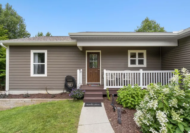 Photo 1 of Single family home for sale at 3250 Tamara Cir, Green Lake Township Grand Traverse, MI 49637 | MLS# 78080072920 | Listing updated on 2026-09-14