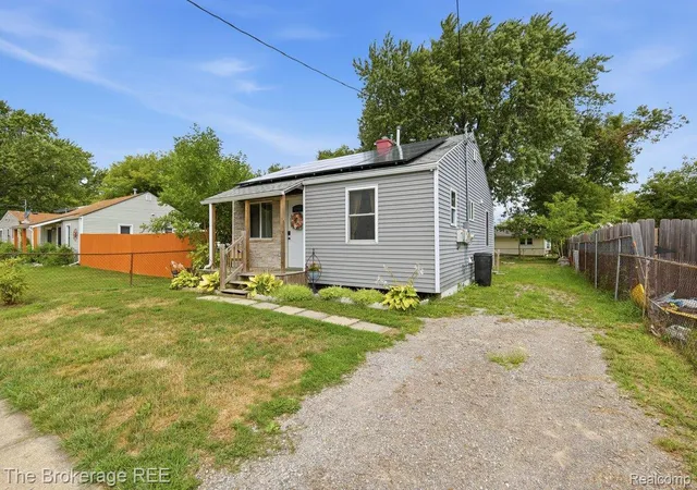 Photo 3 of Single family home for sale at 1233 Carman, Burton City Genesee, MI 48529 | MLS# 20261068912 | Listing updated on 2026-09-11