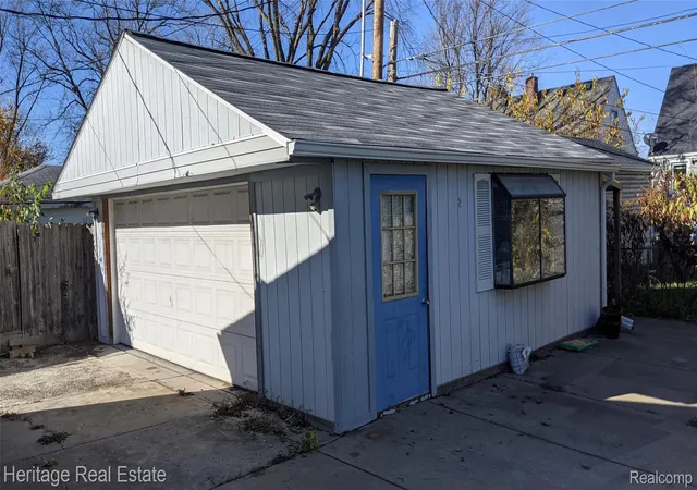 Photo 28 of Single family home for sale at 612 W Hudson Ave, Madison Heights City Oakland, MI 48071 | MLS# 20261068919 | Listing updated on 2026-08-29