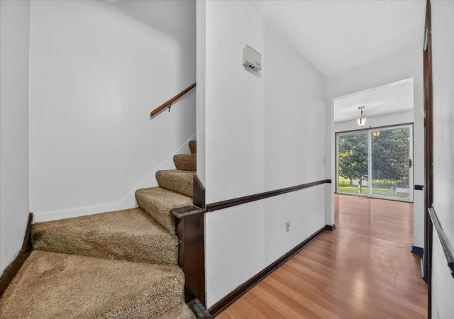 Photo 4 of Single family home for sale at 891 Moss Glen Cir, Meridian Charter Township Ingham, MI 48840 | MLS# 71026045551 | Listing updated on 2026-08-27