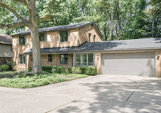 Photo 4 of Single family home for sale at 703 Comings Ave, St Joseph City Berrien, MI 49085 | MLS# 69026045554 | Listing updated on 2026-08-27