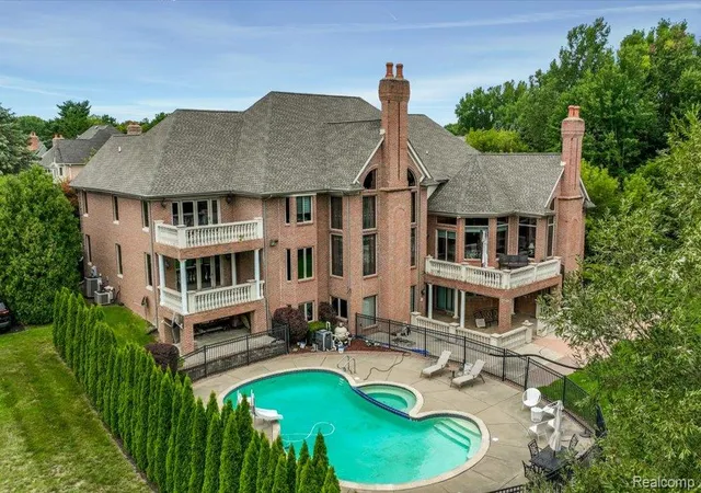 Photo 3 of Mansion for sale at 3543 Cedar Brook Dr, Rochester Hills City Oakland, MI 48309 | MLS# 20261068926 | Listing updated on 2026-08-28