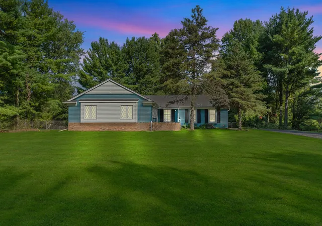 Photo 1 of Single family home for sale at 6607 Fleming Creek Dr, Superior Charter Township Washtenaw, MI 48198 | MLS# 81026045561 | Listing updated on 2026-09-10
