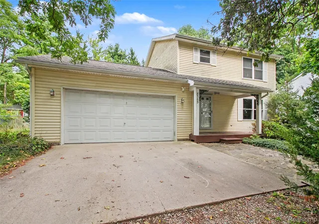 Photo 2 of Single family home for sale at 8565 Hamburg Rd, Hamburg Township Livingston, MI 48116 | MLS# 20261068936 | Listing updated on 2026-09-01