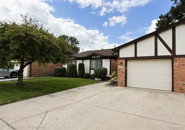 Photo 3 of Condo for sale at 25159 Joanne Smith Dr, Warren City Macomb, MI 48091 | MLS# 20261068941 | Listing updated on 2026-08-28