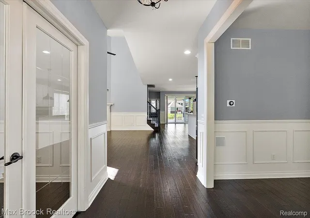 Photo 4 of Single family home for sale at 53715 Springdale St, Macomb Township Macomb, MI 48042 | MLS# 20261068946 | Listing updated on 2026-09-05