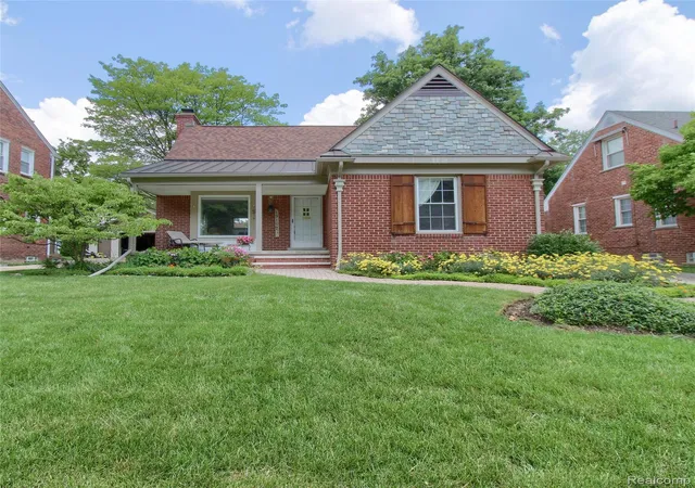 Photo 1 of Single family home for sale at 1910 Bonnieview Dr, Royal Oak City Oakland, MI 48073 | MLS# 20261068949 | Listing updated on 2026-08-28