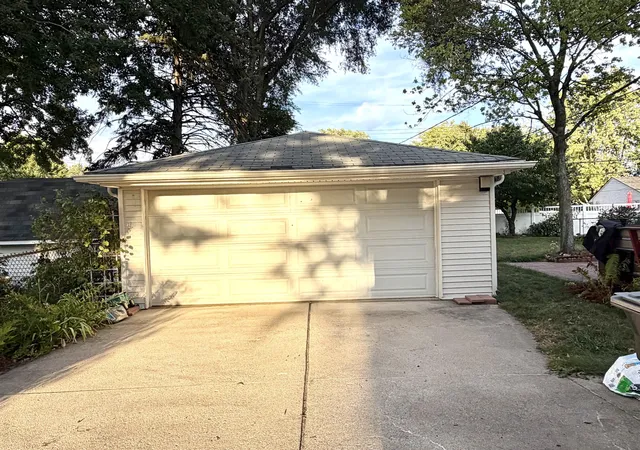 Photo 11 of Single family home for sale at 9062 Woodring St, Livonia City Wayne, MI 48150 | MLS# 81026045578 | Listing updated on 2026-08-30