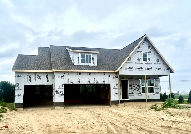 Photo 2 of Condo for sale at 9572 Fields Dr #38, Zeeland Charter Township Ottawa, MI 49464 | MLS# 71026045582 | Listing updated on 2026-09-18