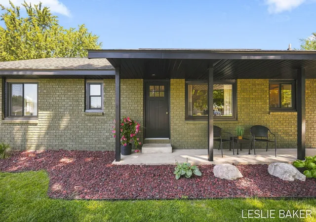 Photo 2 of Single family home for sale at 2666 Gay Paree Dr, Holland Charter Township Ottawa, MI 49464 | MLS# 71026045581 | Listing updated on 2026-09-18