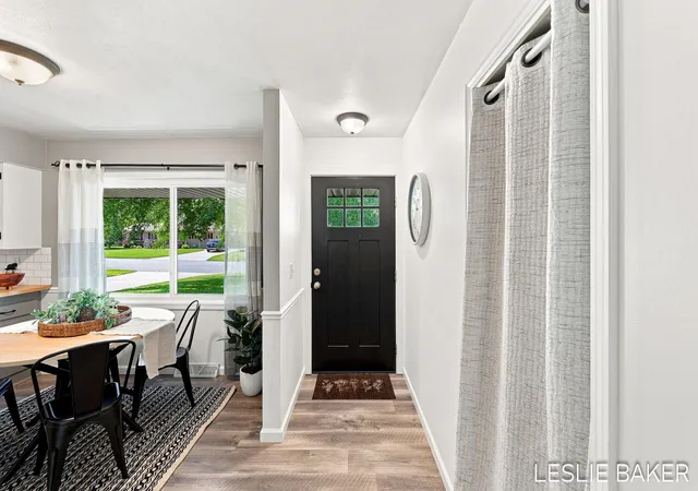 Photo 3 of Single family home for sale at 2666 Gay Paree Dr, Holland Charter Township Ottawa, MI 49464 | MLS# 71026045581 | Listing updated on 2026-09-18