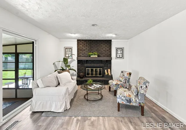 Photo 4 of Single family home for sale at 2666 Gay Paree Dr, Holland Charter Township Ottawa, MI 49464 | MLS# 71026045581 | Listing updated on 2026-09-18