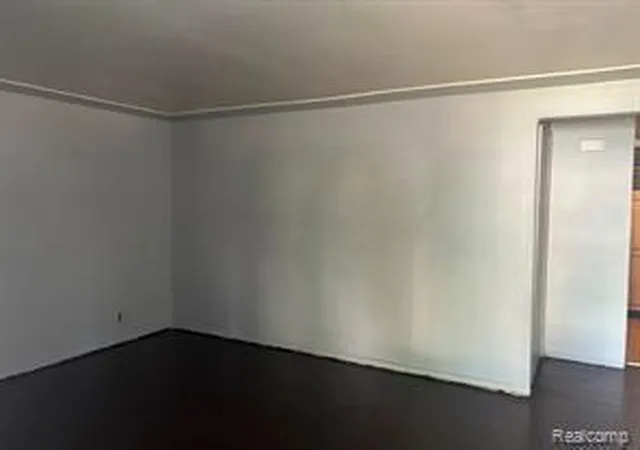 Photo 3 of Single family home for sale at 1201 Oleander Dr, Genesee Charter Township Genesee, MI 48458 | MLS# 81026045580 | Listing updated on 2026-09-08