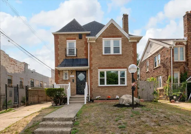 Photo 2 of Single family home for sale at 17127 San Juan Dr, Detroit City Wayne, MI 48221 | MLS# 81026045593 | Listing updated on 2026-08-28