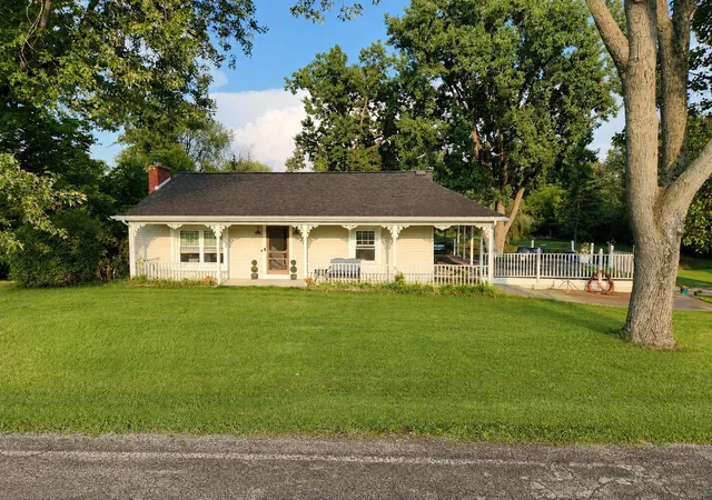 Photo 1 of Single family home for sale at 6541 Ackerson Lake Rd, Napoleon Township Jackson, MI 49201 | MLS# 65026045596 | Listing updated on 2026-09-18