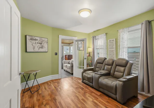 Photo 3 of Single family home for sale at 33 S State St, Zeeland City Ottawa, MI 49464 | MLS# 71026045602 | Listing updated on 2026-09-15