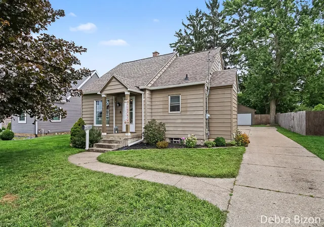 Photo 1 of Sale Pending at 2490 Hague Ave Sw, Wyoming City Kent, MI 49519 | MLS# 65026045601 | Listing updated on 2026-09-07