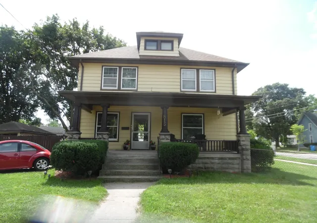 Photo 1 of Single family home for sale at 815 Wildwood Ave, Jackson City Jackson, MI 49202 | MLS# 55026045607 | Listing updated on 2026-08-28