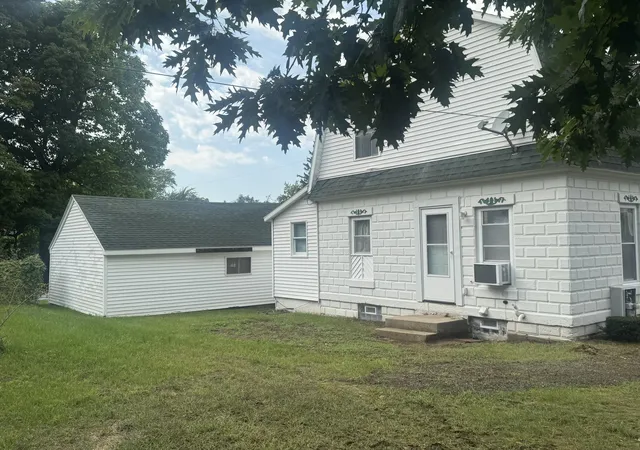 Photo 4 of Single family home for sale at 121 E Isabelle St, Belding City Ionia, MI 48809 | MLS# 65026045608 | Listing updated on 2026-09-03
