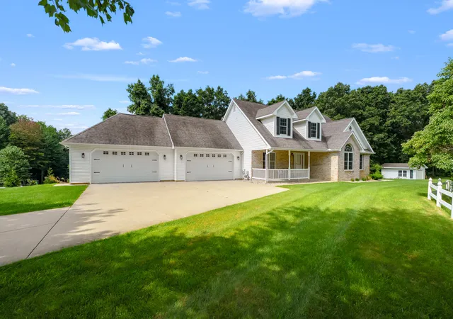 Photo 1 of Single family home for sale at 5162 Tillman St, Texas Charter Township Kalamazoo, MI 49009 | MLS# 66026045611 | Listing updated on 2026-09-17