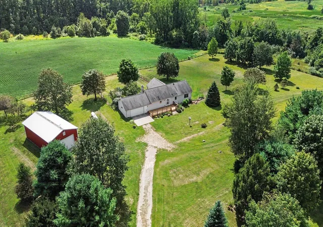 Single family home for sale at 54585 W County Road 365, LawrenceTownship_VanBuren, MI 49064 | MLS# 66026045613