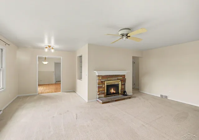 Photo 3 of Single family home for sale at 4300 Clement Dr, Saginaw Charter Township Saginaw, MI 48603 | MLS# 61050220061 | Listing updated on 2026-08-27