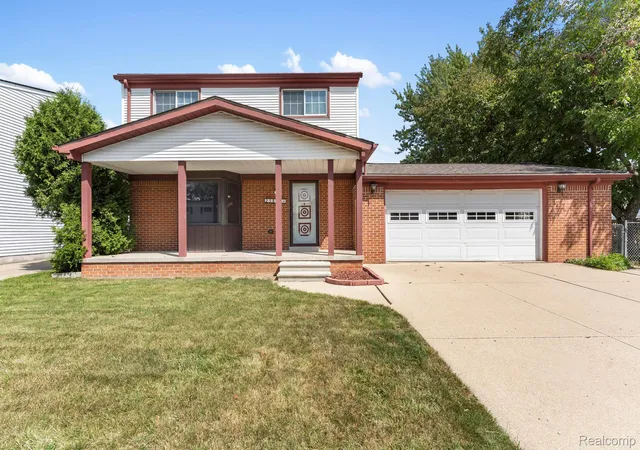 Photo 1 of Single family home for sale at 25839 Fairgrove St, Woodhaven City Wayne, MI 48183 | MLS# 20261068990 | Listing updated on 2026-09-14