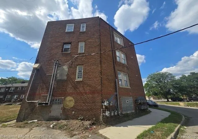 Photo 4 of Multi family home for sale at 3675 Oakman Blvd, Detroit City Wayne, MI 48204 | MLS# 20261068992 | Listing updated on 2026-08-31