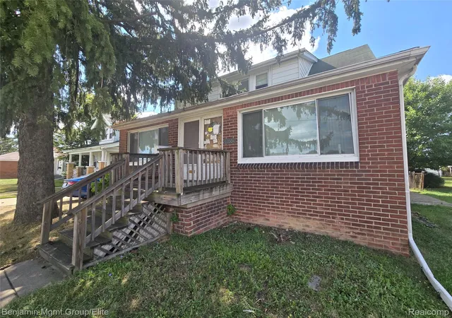 Photo 2 of Single family home for sale at 16504 E 10 Mile Rd, Eastpointe City Macomb, MI 48021 | MLS# 20261068994 | Listing updated on 2026-09-04