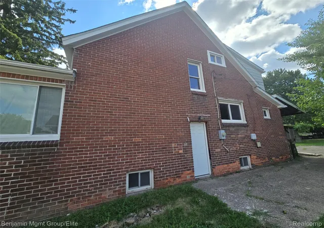 Photo 3 of Single family home for sale at 16504 E 10 Mile Rd, Eastpointe City Macomb, MI 48021 | MLS# 20261068994 | Listing updated on 2026-09-04