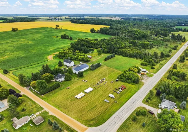 Photo 3 of Single family home for sale at 2971 Huron Line Rd, Greenleaf Township Sanilac, MI 48726 | MLS# 20261068993 | Listing updated on 2026-08-28