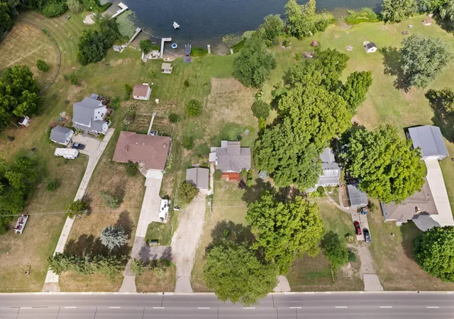 Photo 2 of Single family home for sale at 9996 Highland Rd, White Lake Charter Township Oakland, MI 48386 | MLS# 81026045624 | Listing updated on 2026-10-08