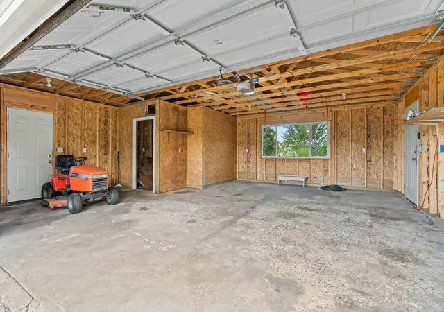 Photo 3 of Single family home for sale at 9996 Highland Rd, White Lake Charter Township Oakland, MI 48386 | MLS# 81026045624 | Listing updated on 2026-09-09