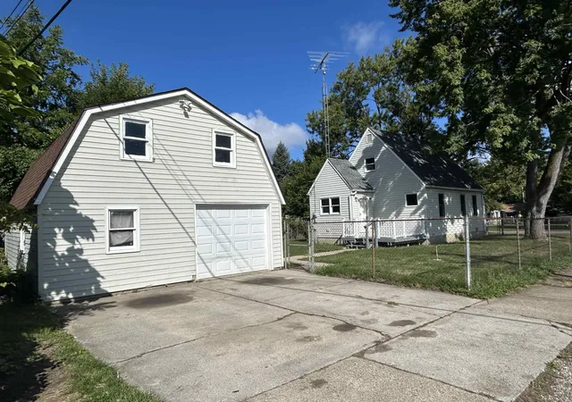 Photo 2 of Single family home for sale at 3622 Churchill Ave, Flint City Genesee, MI 48506 | MLS# 5050220067 | Listing updated on 2026-09-08