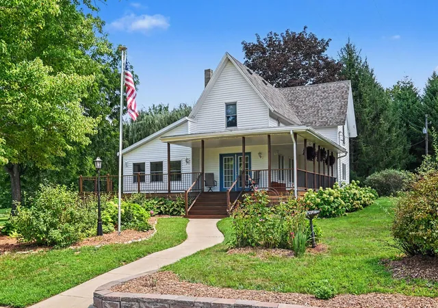 Photo 1 of Sale Pending at 45054 County Road 380, Bloomingdale Township Van Buren, MI 49026 | MLS# 65026045633 | Listing updated on 2026-09-14