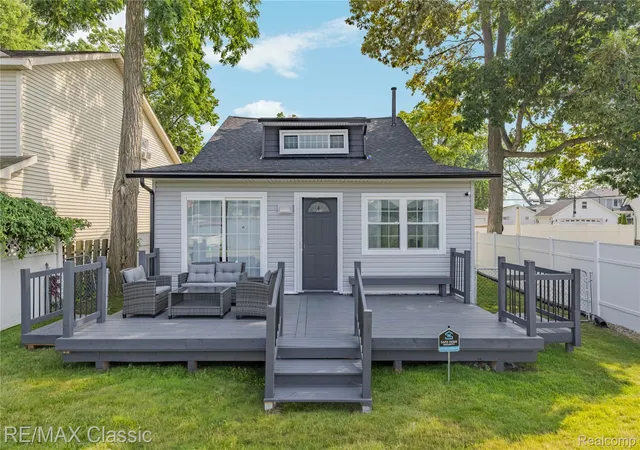 Photo 1 of Single family home for sale at 8665 Cooley Lake Rd, Commerce Charter Township Oakland, MI 48382 | MLS# 20261069015 | Listing updated on 2026-09-01