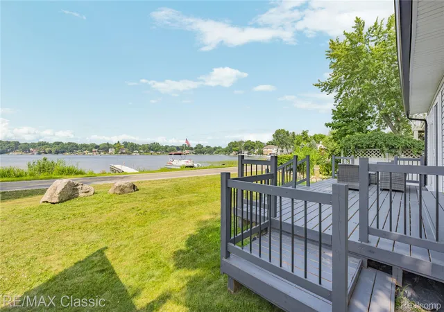 Photo 5 of Single family home for sale at 8665 Cooley Lake Rd, Commerce Charter Township Oakland, MI 48382 | MLS# 20261069015 | Listing updated on 2026-09-01
