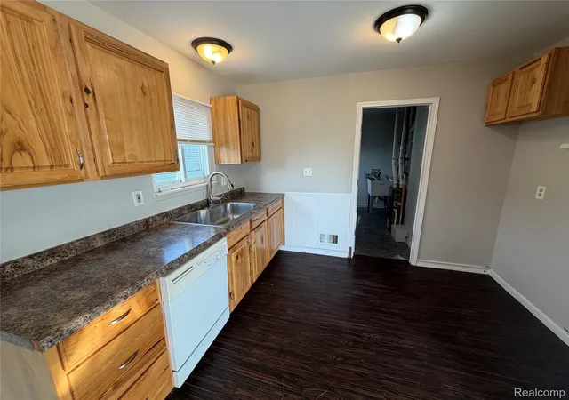 Photo 4 of Single family home for sale at 26039 Clancy St, Roseville City Macomb, MI 48066 | MLS# 20261069006 | Listing updated on 2026-09-09