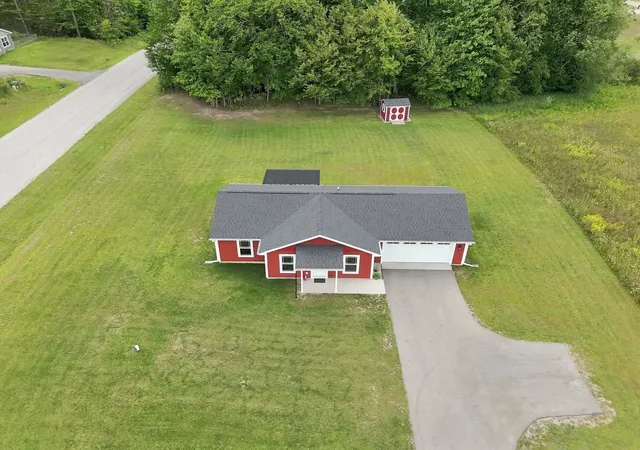 Photo 2 of Single family home for sale at 2177 Pebblebrook Dr, Mayfield Township Grand Traverse, MI 49649 | MLS# 78080072940 | Listing updated on 2026-08-30