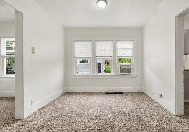 Photo 4 of Single family home for sale at 415-4155 Clay St, Niles City Berrien, MI 49120 | MLS# 69026045642 | Listing updated on 2026-08-31