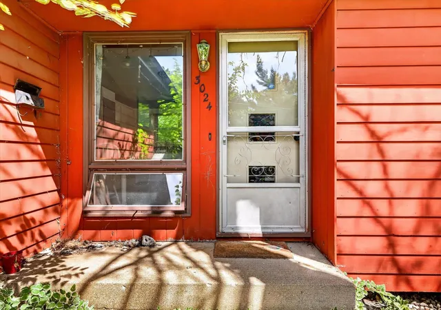 Photo 3 of Single family home for sale at 3024 Haskell St, Kalamazoo Charter Township Kalamazoo, MI 49006 | MLS# 66026045643 | Listing updated on 2026-09-10