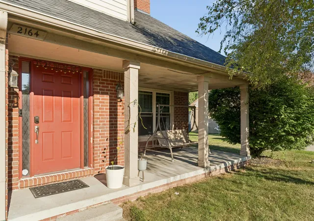 Photo 4 of Single family home for sale at 2164 Woodbine Dr, Canton Charter Township Wayne, MI 48188 | MLS# 81026045637 | Listing updated on 2026-08-29