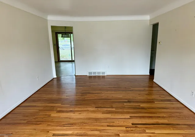 Photo 2 of Single family home for sale at 29868 Pinto Dr, Warren City Macomb, MI 48093 | MLS# 58050220075 | Listing updated on 2026-09-02