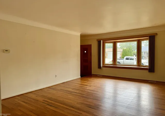 Photo 3 of Single family home for sale at 29868 Pinto Dr, Warren City Macomb, MI 48093 | MLS# 58050220075 | Listing updated on 2026-09-02