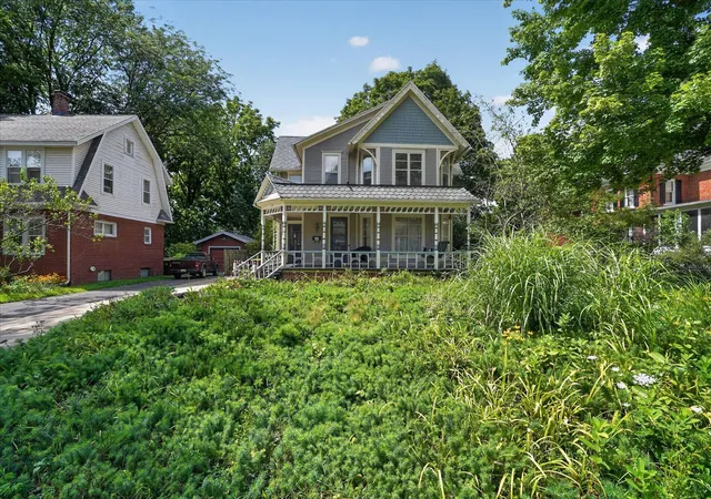 Photo 3 of Single family home for sale at 217 N Grand St, Marshall City Calhoun, MI 49068 | MLS# 64026045651 | Listing updated on 2026-08-28