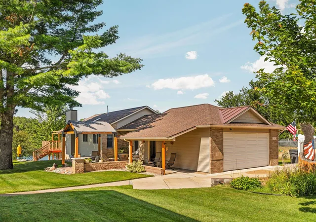 Photo 3 of Single family home for sale at 392 Gitchegumee Dr, Hanover Township Wexford, MI 49620 | MLS# 78080072942 | Listing updated on 2026-09-14