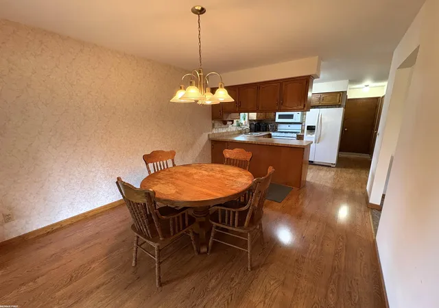 Photo 4 of Single family home for sale at 48150 Virginia Ct, Macomb Township Macomb, MI 48044 | MLS# 58050220081 | Listing updated on 2026-09-16