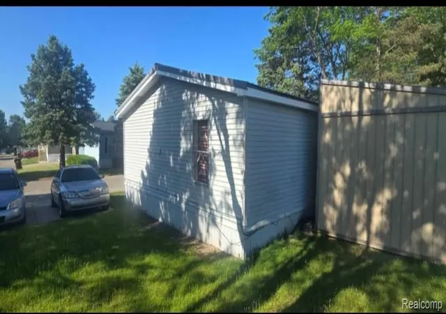 Photo 2 of Single family home for sale at 3440 Scotland Cir, Alma, MI 48801 | MLS# 20261069031 | Listing updated on 2026-09-01