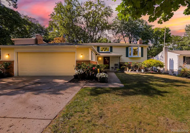 Photo 1 of Single family home for sale at 525 Langfield St, Northville City Oakland, MI 48167 | MLS# 20261069034 | Listing updated on 2026-09-06